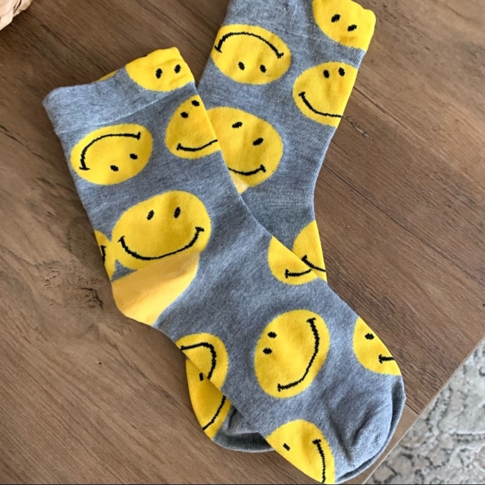 Smiley Face Print Midi Women’s Socks Grey